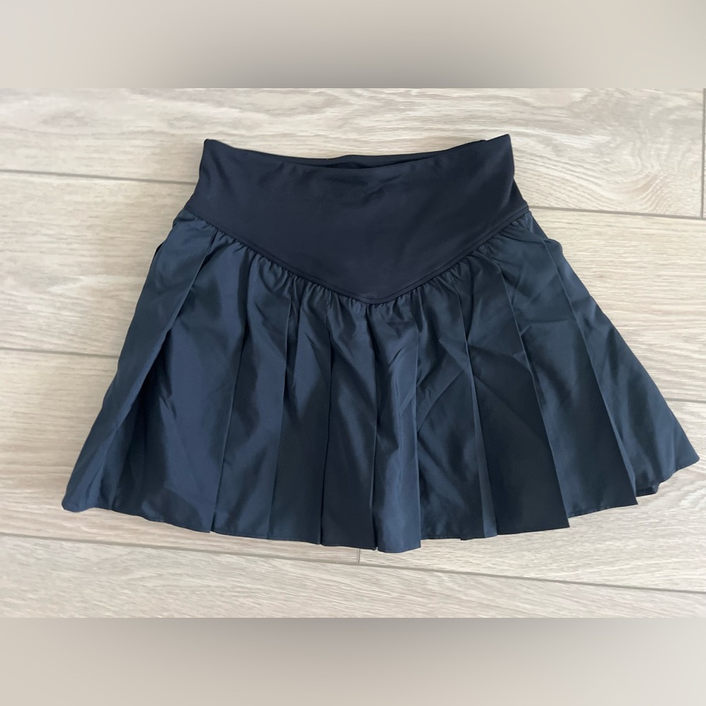 Free people movement swing of things skort size small black NWT